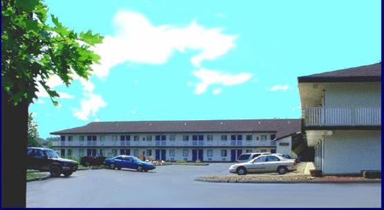 Hilltop Inn Pittsburgh Crafton Exteriér fotografie
