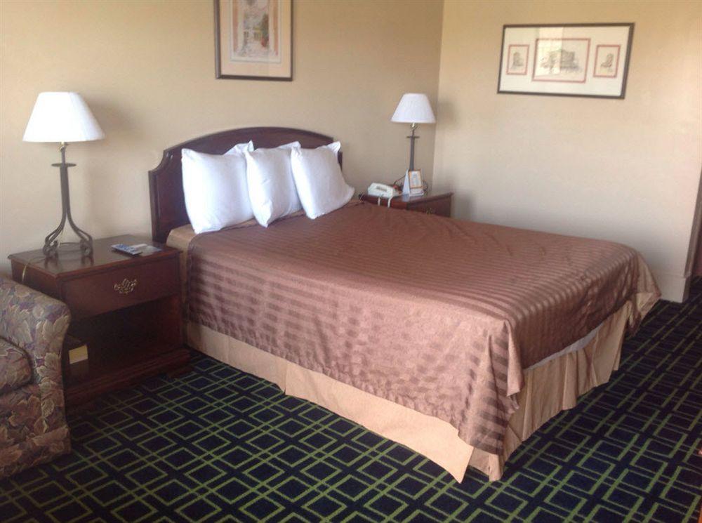Hilltop Inn Pittsburgh Crafton Exteriér fotografie